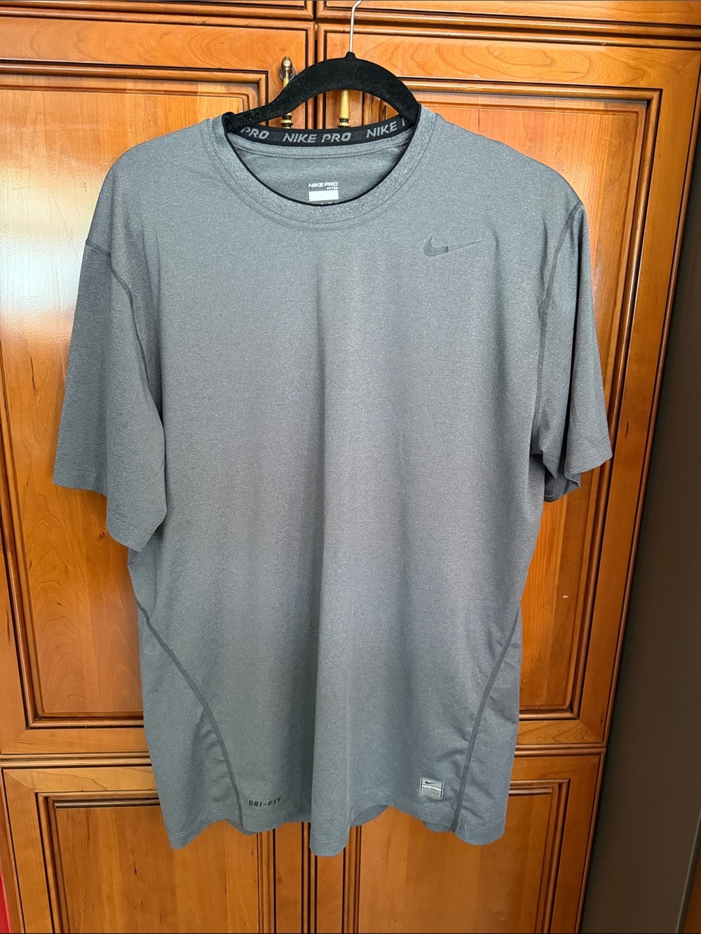 Nike Gray Short Sleeve Performance Tee dri fit XL